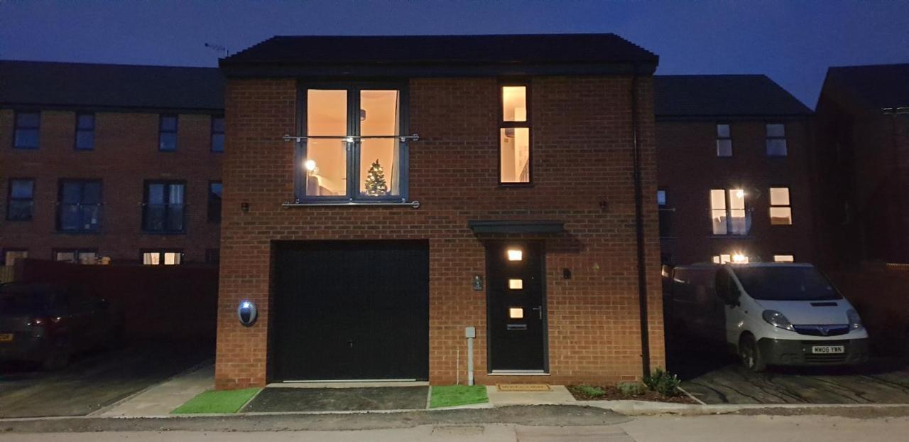 5 Star Luxury Small Cosy House With Lake View Doncaster Luaran gambar